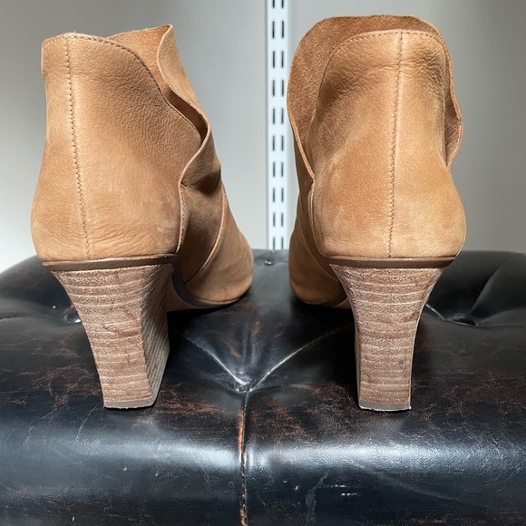Vince Camuto open-toe booties - Picture 3 of 6